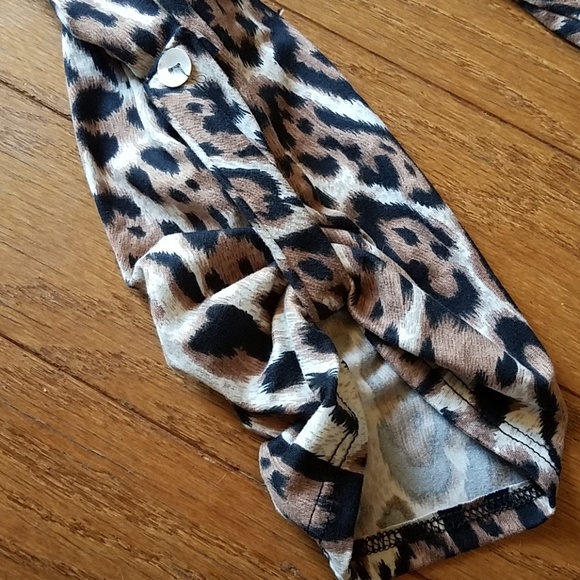 Entro Leopard Print Top - Picture 3 of 3